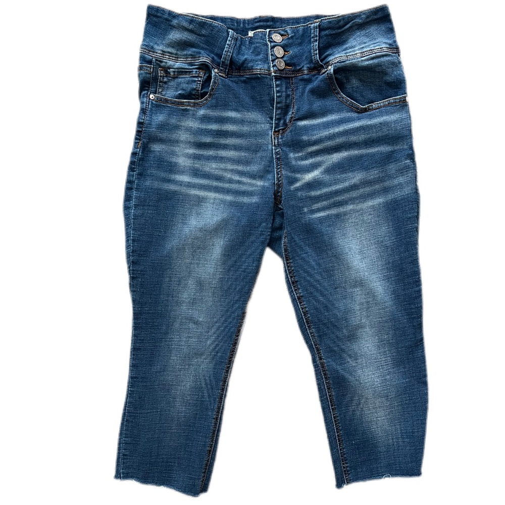 Indigo Rein ankle crop jeans, size 14. Stretchy, distressed medium blue. GUC!